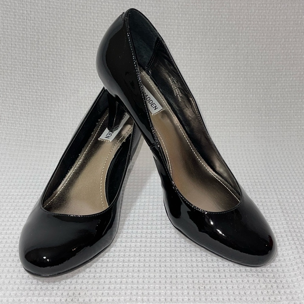 Steve Madden Black Patent Leather Heel Pumps Size 10